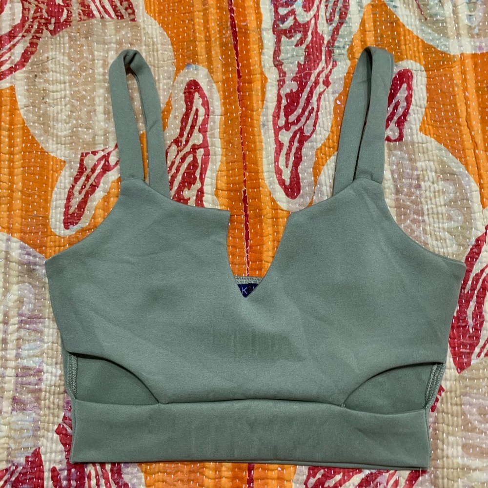 UK2LA Olive Cut out tank crop top